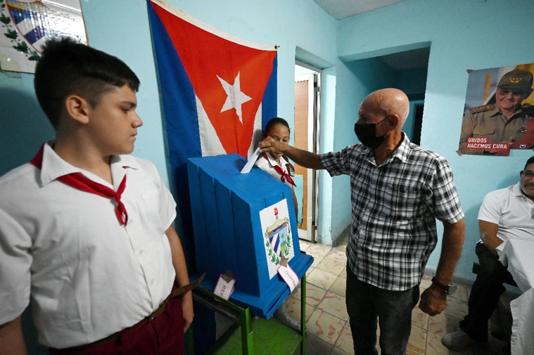 Cubans vote to legalize same-sex marriage
